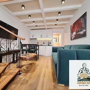 https://bujtina-gjyshi-ilo.albaniahotels.org